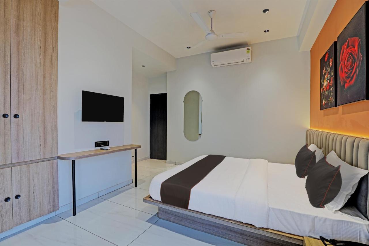 Hotel Lee Platinum Ahmedabad Extérieur photo