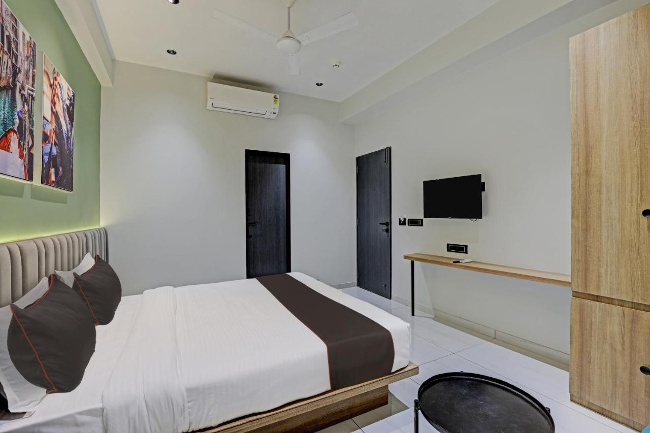 Hotel Lee Platinum Ahmedabad Extérieur photo